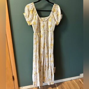 Ultra Flirt brand floral midi dress